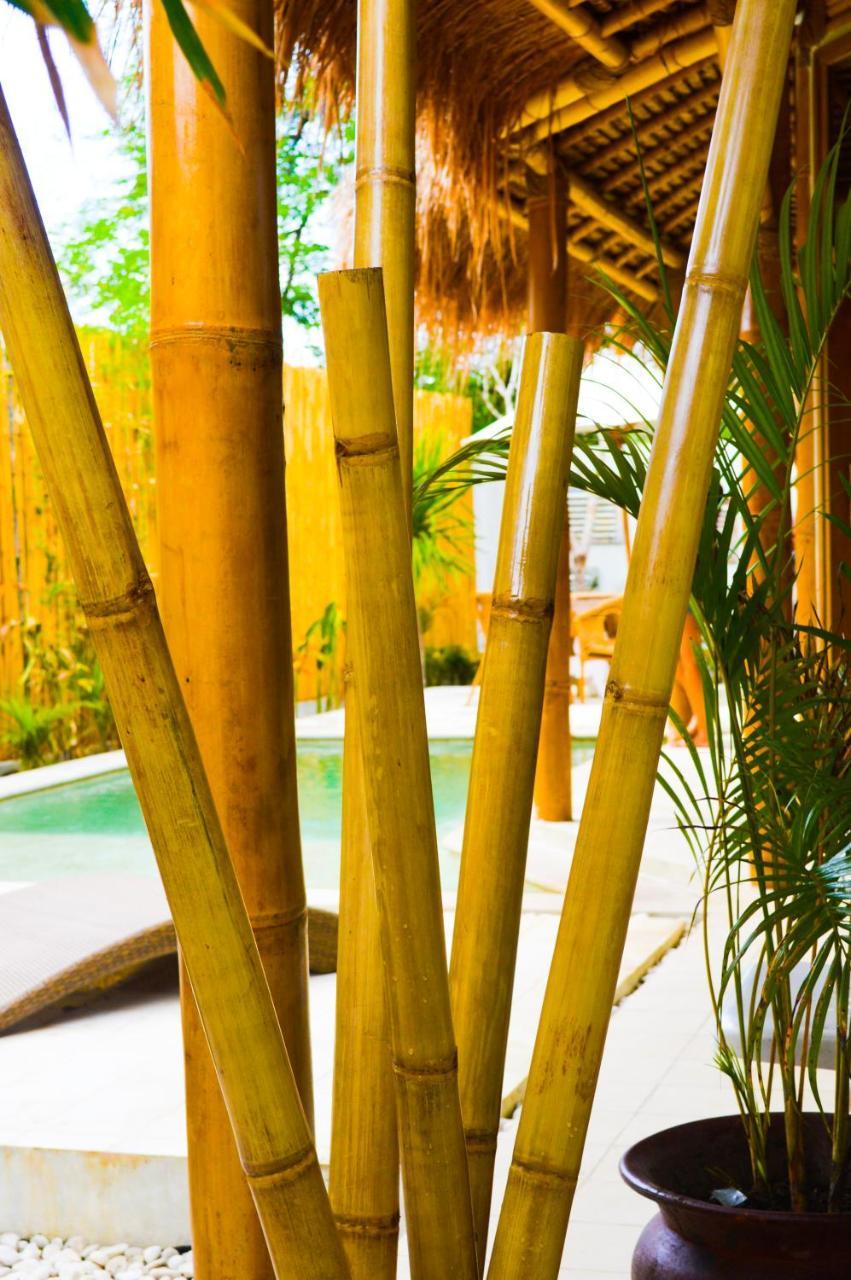 Bambu Hideaway Villa Gili Air Exterior photo